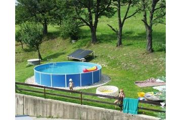 Чехия Chata Víchová nad Jizerou, Екстериор